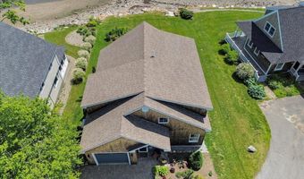48 Ocean St, Belfast, ME 04915