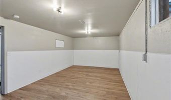 72 E 1600 Rd, Baldwin City, KS 66006