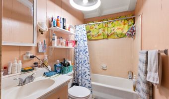 1224 Haloa Dr, Honolulu, HI 96818