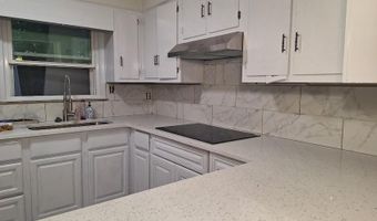 213 Highland Park Dr, Athens, GA 30605