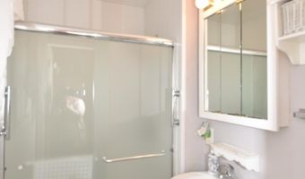 289 Costa Mesa Dr, Toms River, NJ 08757