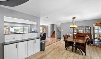 1280 Meadowview Ln, Amherst, OH 44001