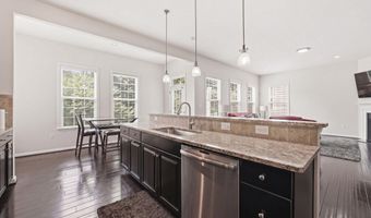 7311 A HAYFIELD Rd, Alexandria, VA 22315