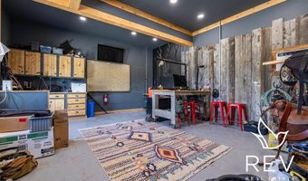 30 Carter Mountain Rd, Cody, WY 82414