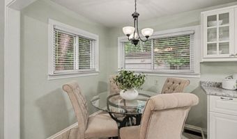 2727 Hampshire Rd, Ann Arbor, MI 48104