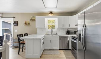 602 NW Greenwood St, Ankeny, IA 50023