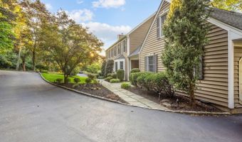 100 Hickory Tavern Rd, Long Hill Twp., NJ 07933