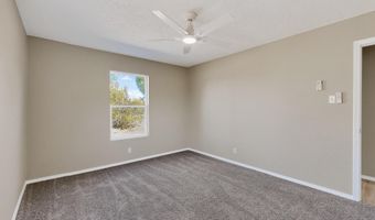 1135 Lillie Dr, Bosque Farms, NM 87068