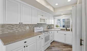 2993 Lexington Cir, Carlsbad, CA 92010