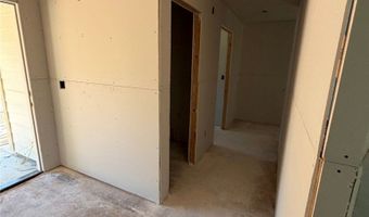 16 Reading Ln, Bella Vista, AR 72714