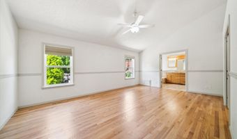 20707 YUKON St, Aurora, OR 97002