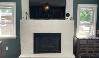 1004 Falkirk Rd, Alma, MI 48880