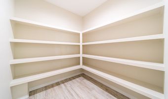 1673 KAUMANA Dr, Hilo, HI 96720