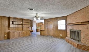 3718 Brook Hollow Dr, Abilene, TX 79605