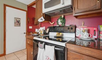 9 Carmel Ct, Ashville, OH 43103