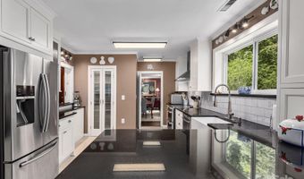 185 Macon Ave B10, Asheville, NC 28804