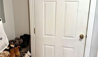 427 Van Roen Rd, Utica, NY 13502