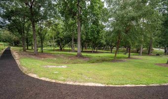 1800 Pine Creek Ave, Camden, SC 29020