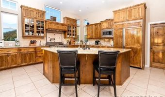 23475 Trappers Hollow Rd, Alpine, CA 91901