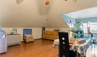 189 Smith St, Cranston, RI 02905