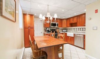 5 Fanwood Ct, West Milford, NJ 07421