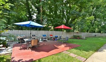 295 Merrick Rd 4A, Amityville, NY 11701