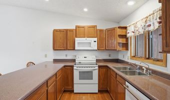 407 Summit St, Belle Fourche, SD 57717