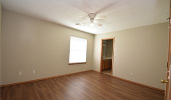 3 Burnett Cir, Bentonville, AR 72712