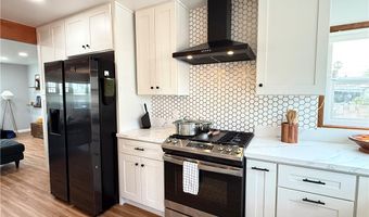 115 W Valencia Ave B, Anaheim, CA 92805