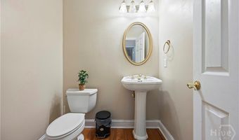 1050 Chestnut Glen Dr, Athens, GA 30606