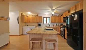 289 Algerie Rd, Becket, MA 01223