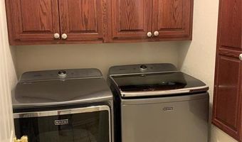 2210 Lakewood Dr, Chickasha, OK 73018