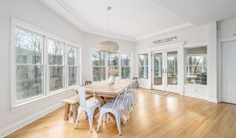 62 Riverford Rd, Brookfield, CT 06804