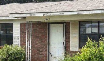 1502 Hall St, Bainbridge, GA 39819