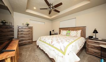 2720 E Sunburst Dr, Brandon, SD 57005
