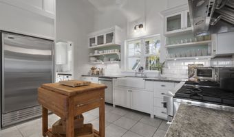 51 Kapohue Rd, Hana, HI 96713