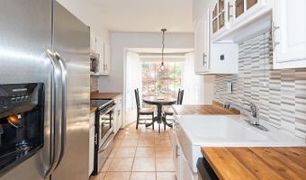 516 ANDREW HILL Rd, Arnold, MD 21012