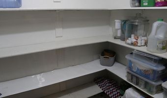 910 MOUNTAIN VIEW Dr, Aztec, NM 87410