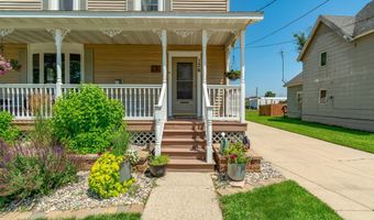 136 1st Ave, Alden, MN 56009