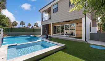 211 BELVEDERE St, Atlantic Beach, FL 32233