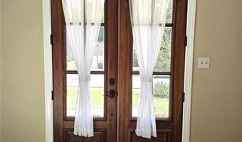 10805 Pinewalk Forest Cir, Alpharetta, GA 30022