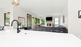147 Cowcatcher Loop, Bellevue, ID 83313