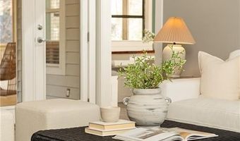 806 Moonlit Ln NW, Acworth, GA 30102