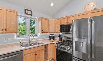 11525 60th Ave, Allendale, MI 49401