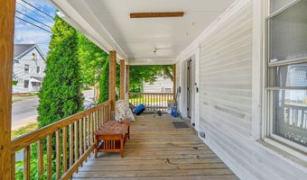 77 Center St, Bangor, ME 04401
