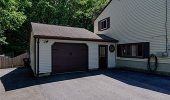 42 Seminole Trl, Cranston, RI 02921