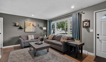 2415 Melrose Ave, Ames, IA 50010