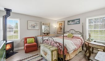 5 Elm Ct, Barnegat, NJ 08005
