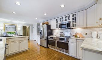 2 Signal Ridge Way, East Greenwich, RI 02818