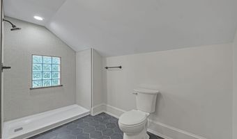 263 NE Oak Hill St, Abingdon, VA 24210